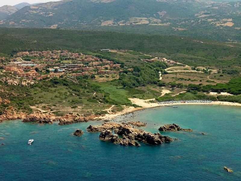 Calarossa Sardinia Apartments Isola Rossa Exterior photo