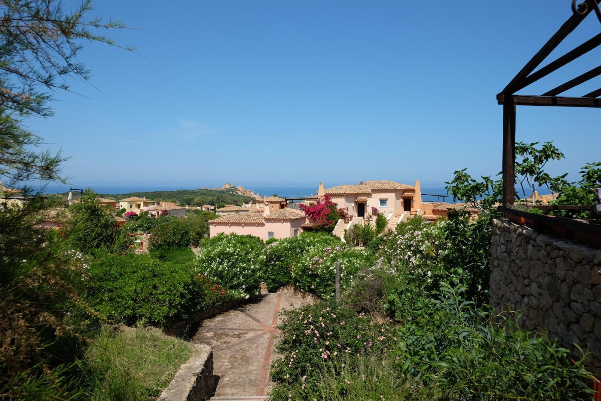 Calarossa Sardinia Apartments Isola Rossa Exterior photo