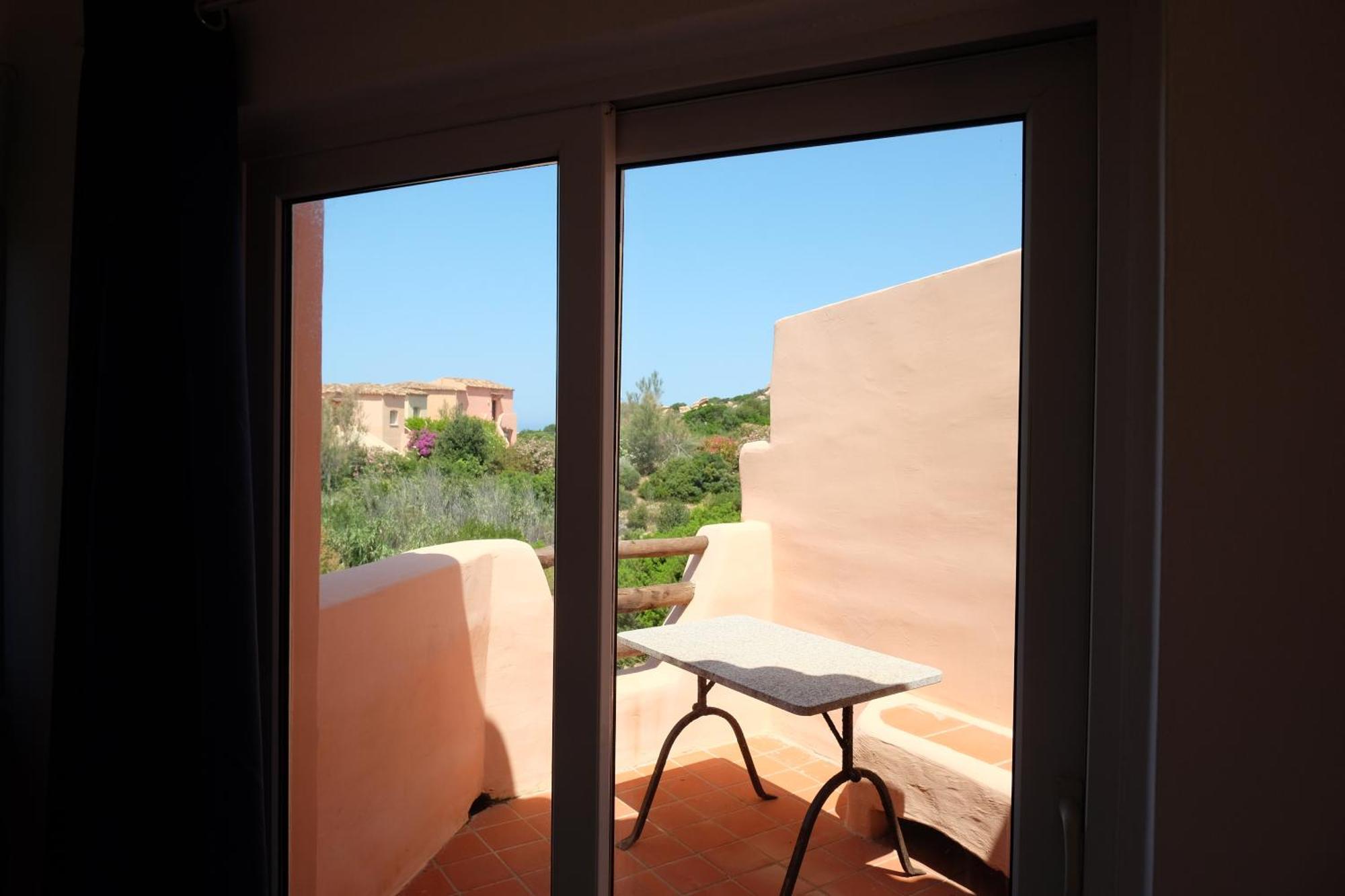 Calarossa Sardinia Apartments Isola Rossa Exterior photo