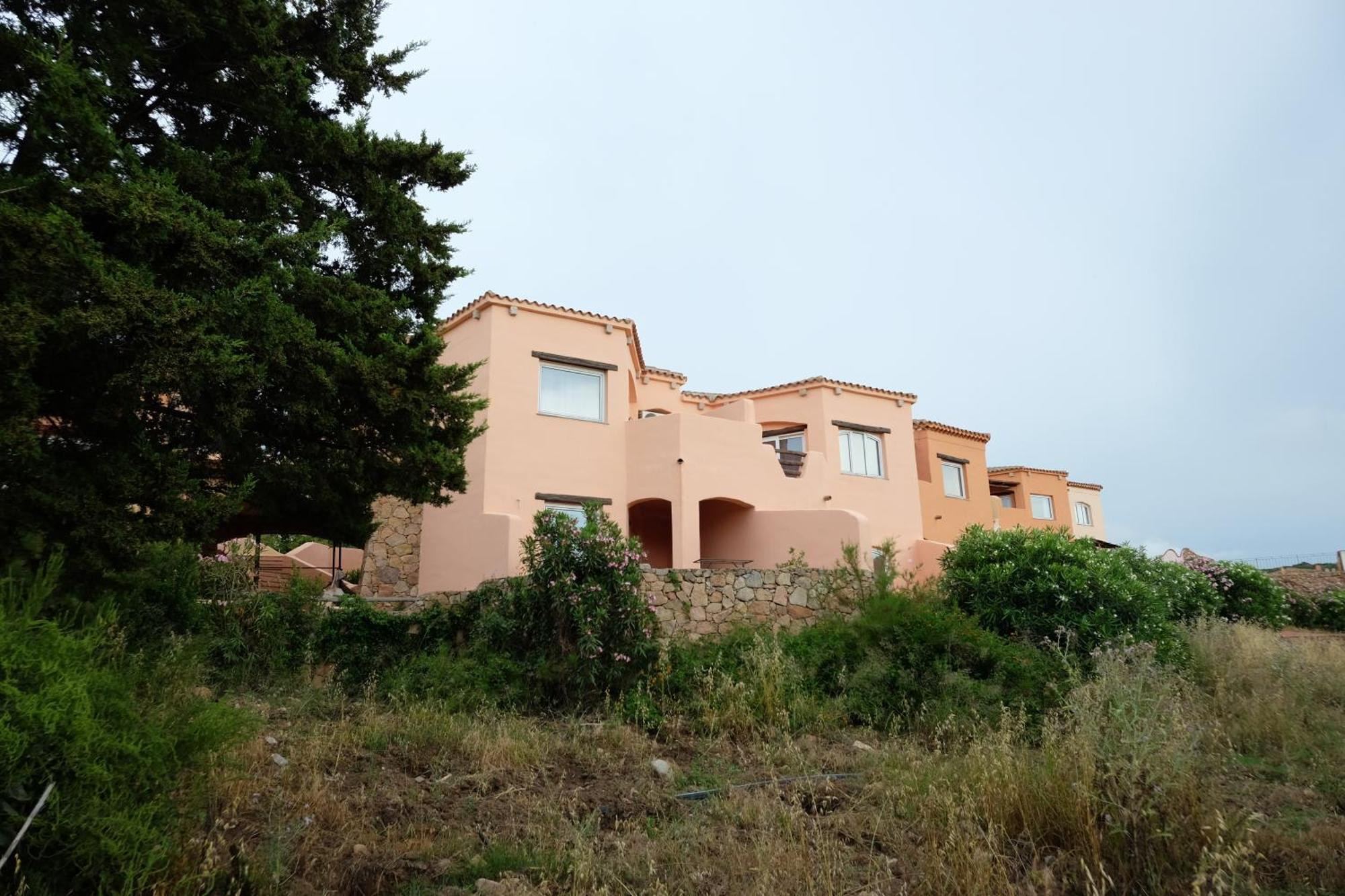 Calarossa Sardinia Apartments Isola Rossa Exterior photo