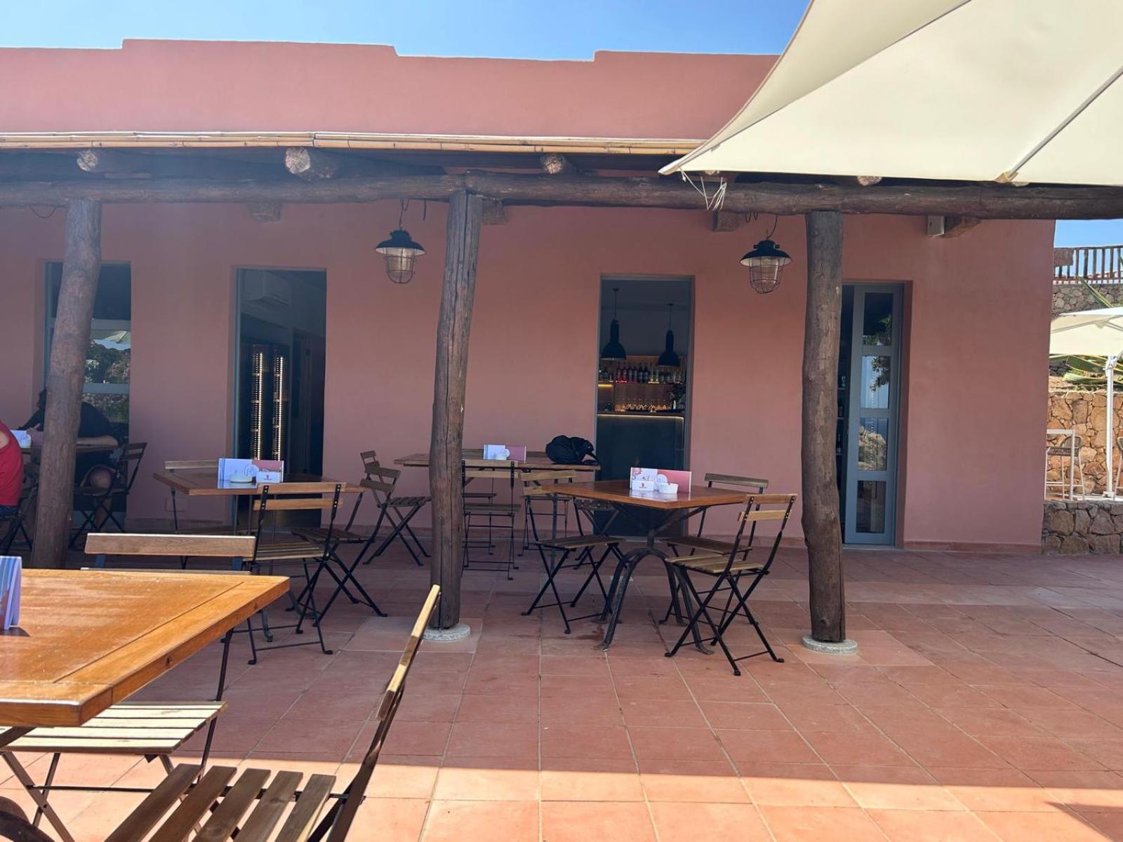 Calarossa Sardinia Apartments Isola Rossa Exterior photo